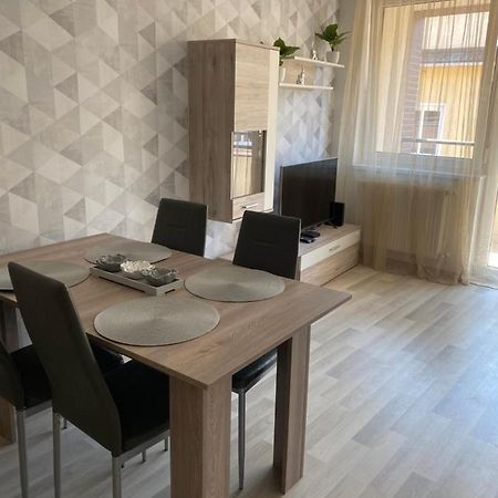 Simonffy Central Apartment Дебрецен Екстер'єр фото