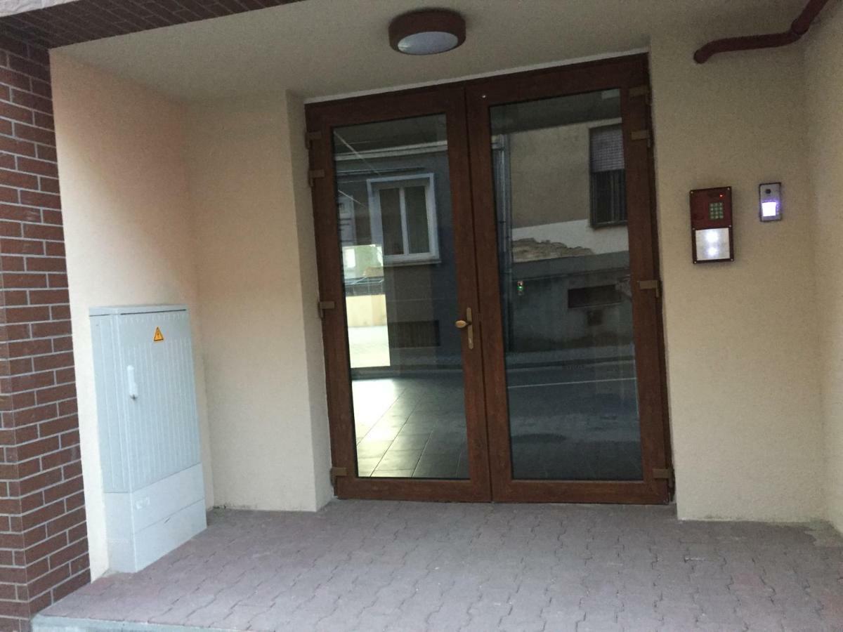 Simonffy Central Apartment Дебрецен Екстер'єр фото